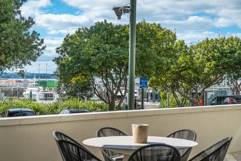 SUPERB CENTRAL LIFESTYLE