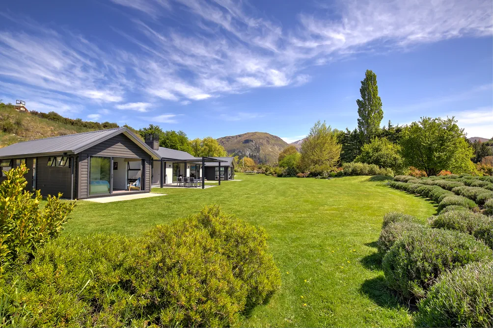 ANOTHER SOLD BY GERARD & HADLEY