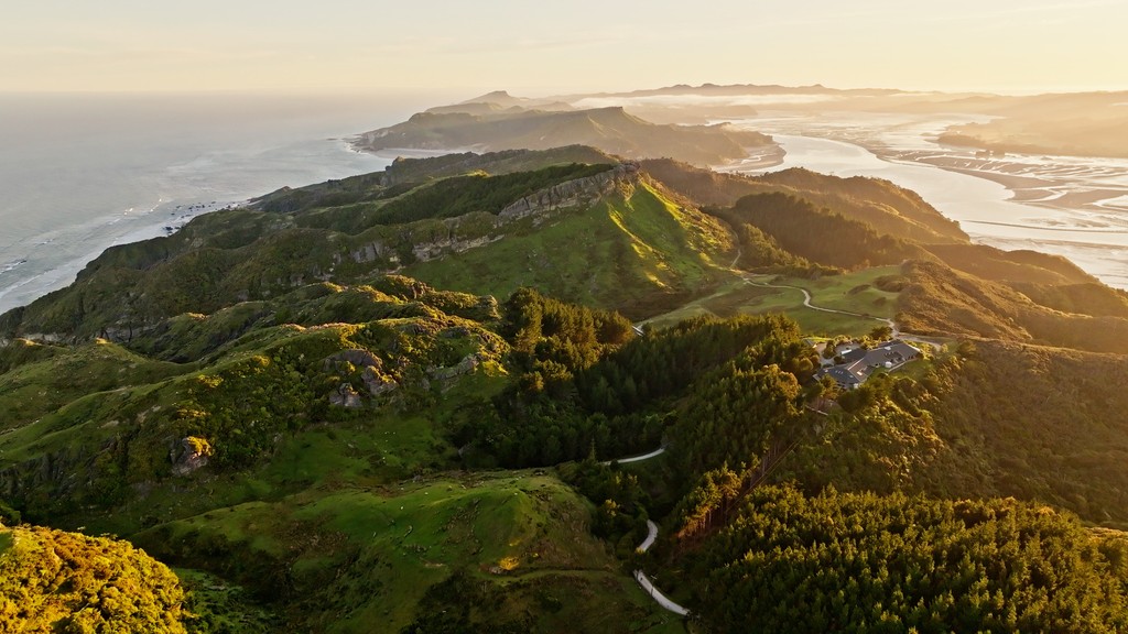 Trophy Peninsula Estate