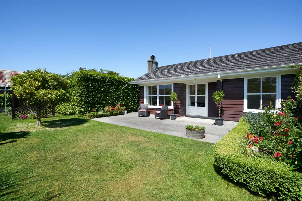 Character Filled Unit On Te Mata Road