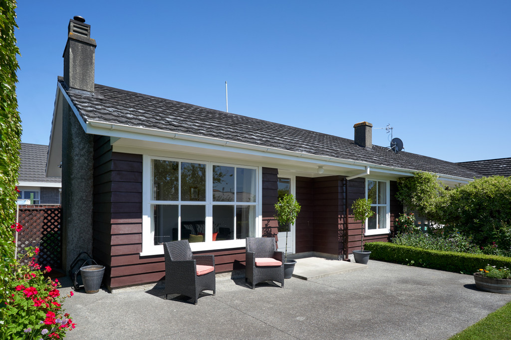 Character Filled Unit On Te Mata Road