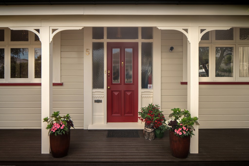 Charming Newtown Villa
