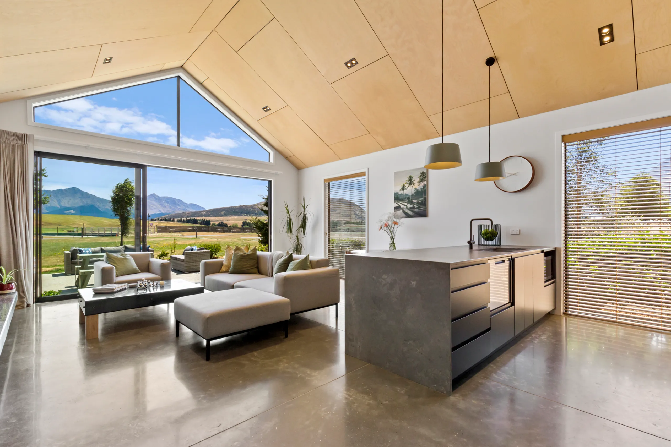 8 Soudley Court, Jacks Point, Queenstown