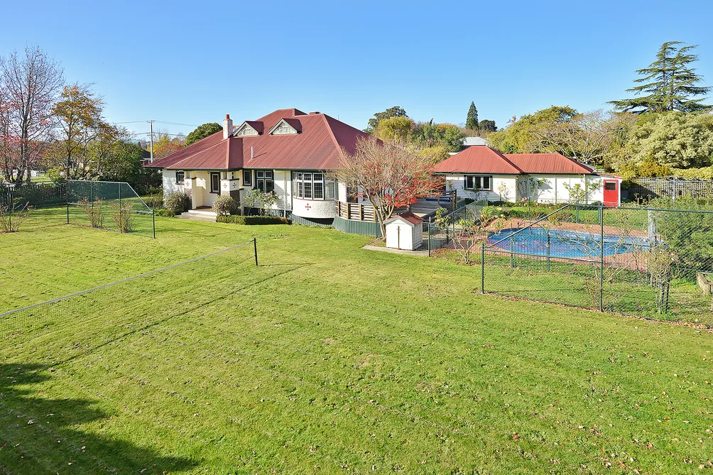 Family Bungalow On Two Titles