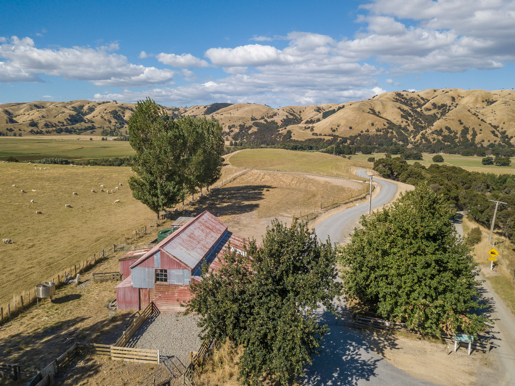 Glenmorven Road, Morrisons Bush 