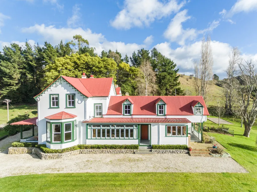 Iconic Historic Homestead and Business Opportunity