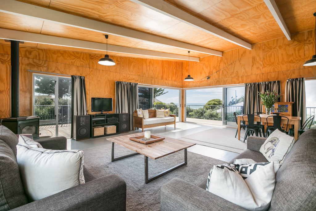 Prime Waimarama Location With Sea views