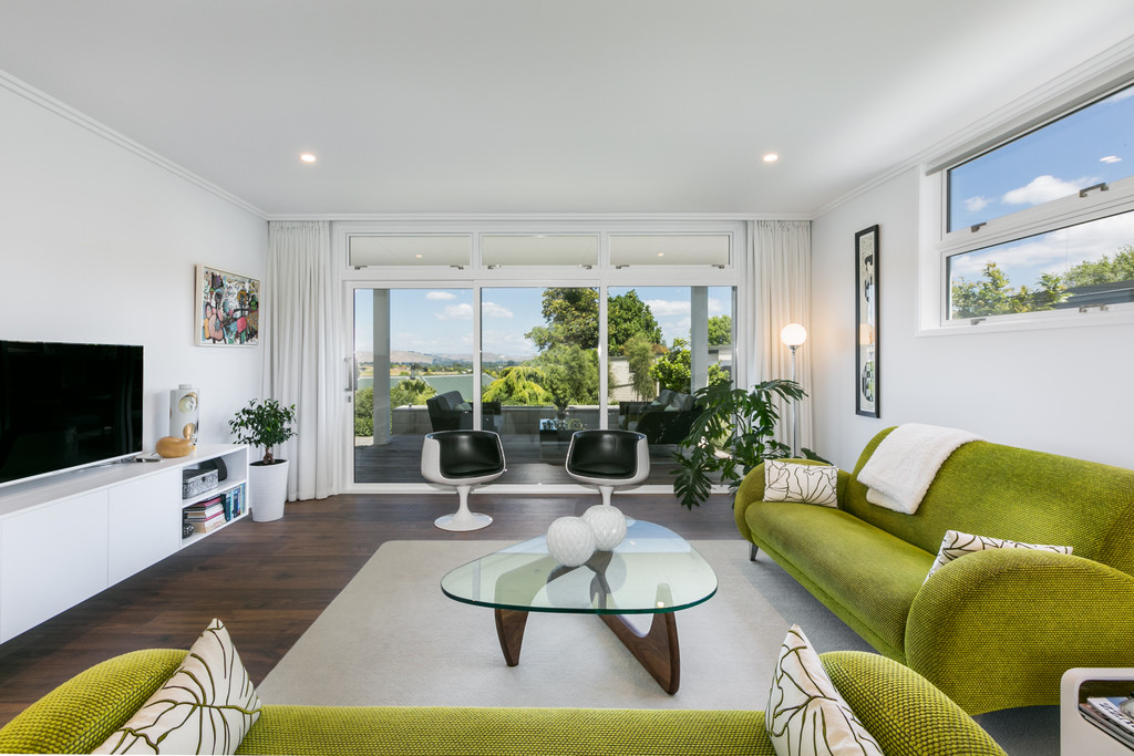 Contemporary Hideaway - Premium Location