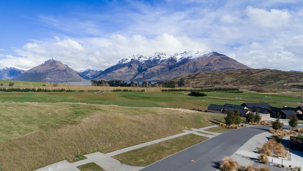 Elevation and Views in Jacks Point 