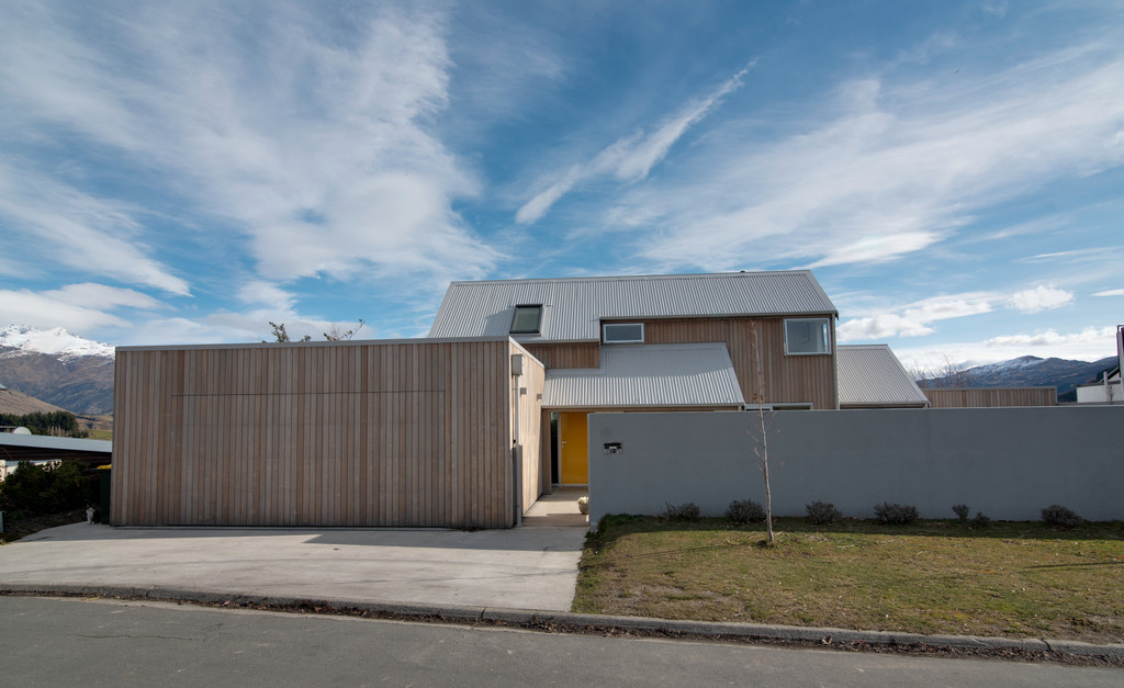 An Exceptionally Stylish Arrowtown Home