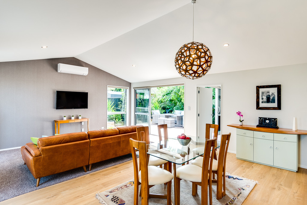 Modern Living On Moeller