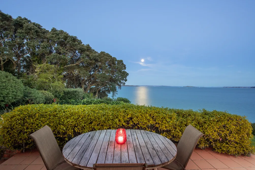 Extraordinary Coastal Opportunity on 2,023 sq m