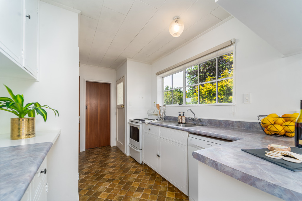 Low Maintenance, Idyllic Location
