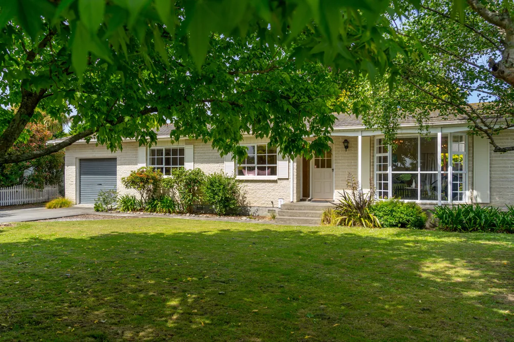 Low Maintenance, Idyllic Location