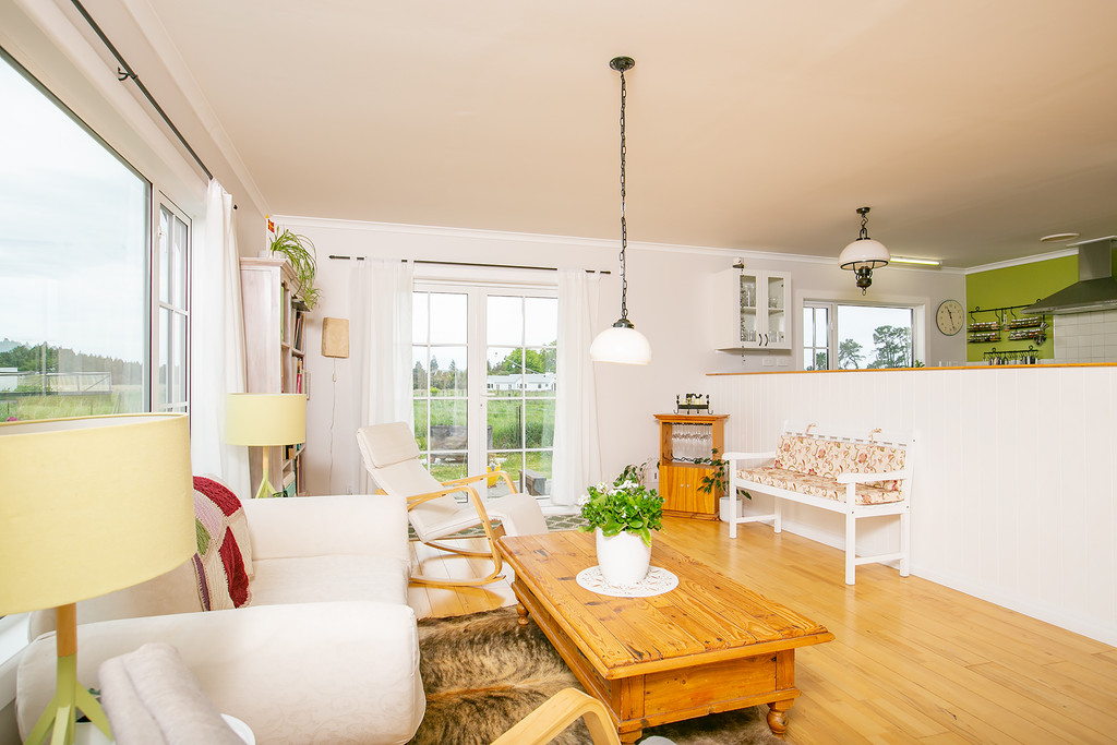 Lifestyle With Aspect And Location