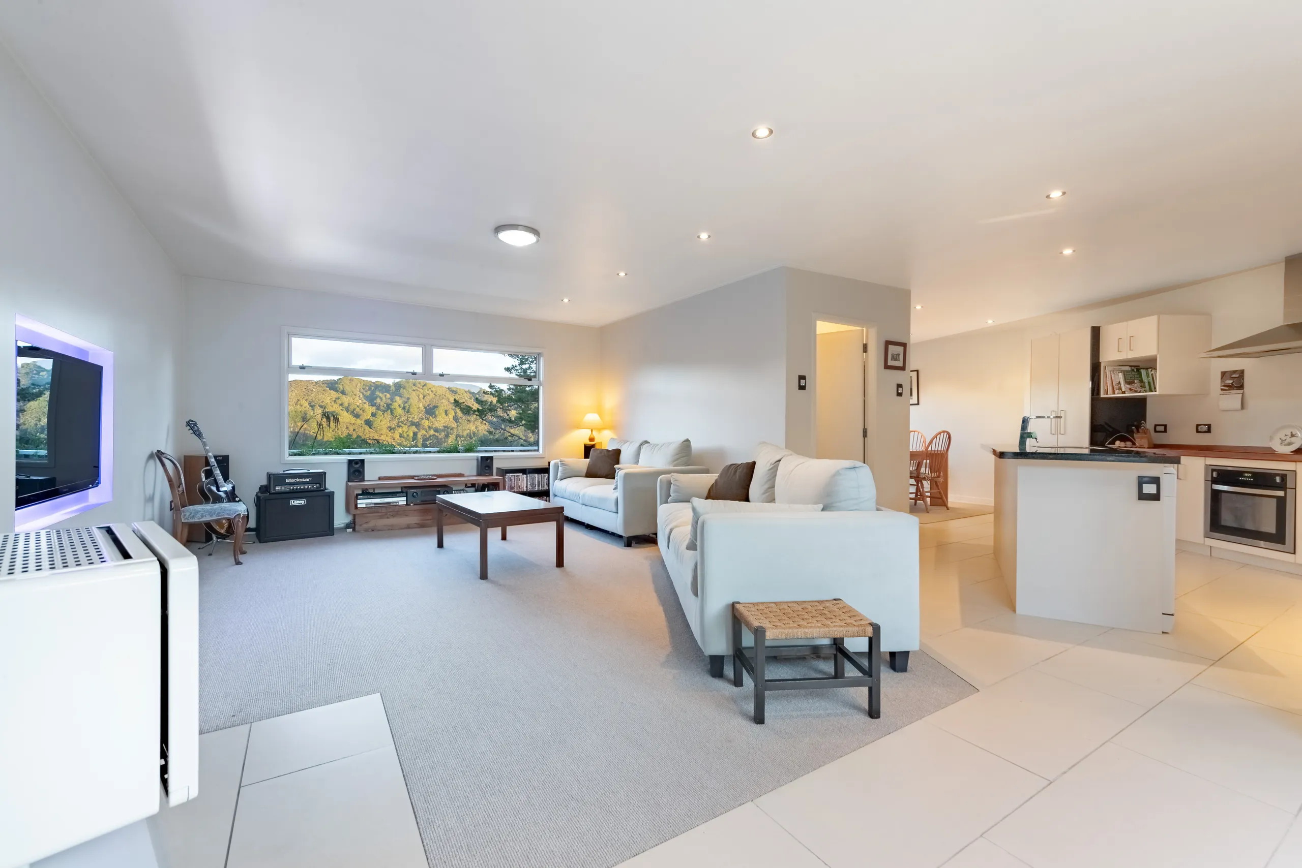 14 Avro Road, Blue Mountains, Upper Hutt City