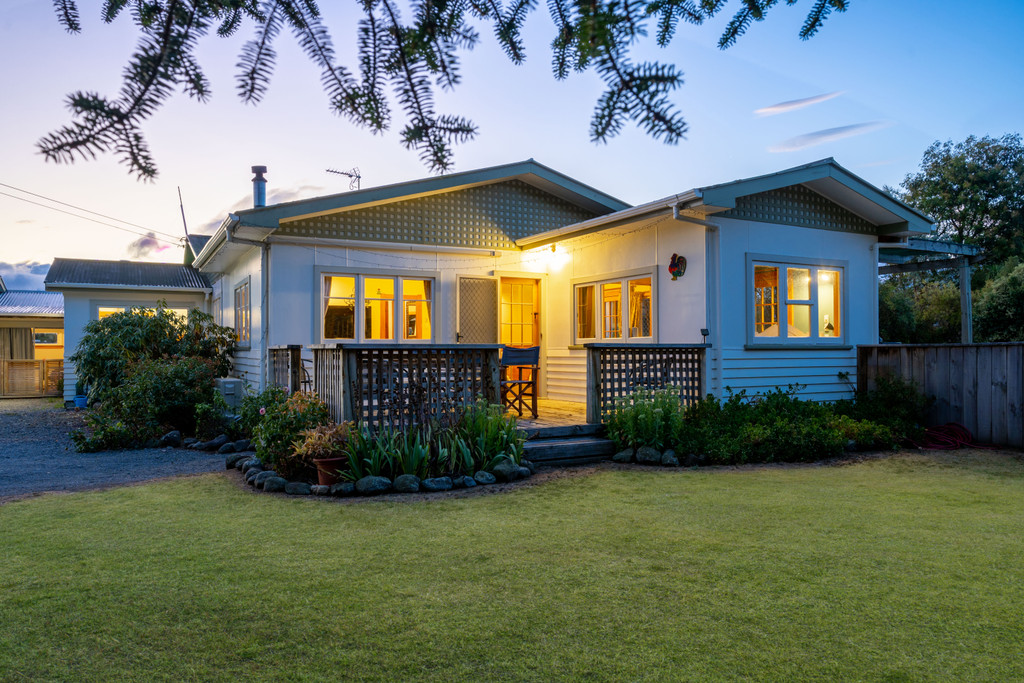 Bungalow Beauty
