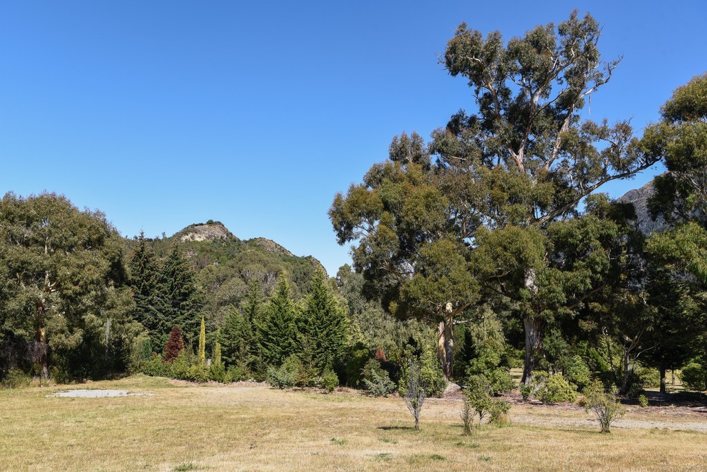 A Must View! - An acre of rural paradise