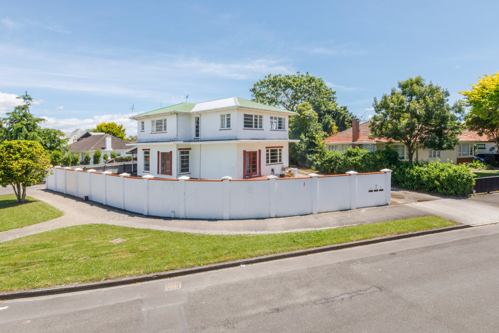 9 Bedroom - 3 Flat - Rental Investment or Section 