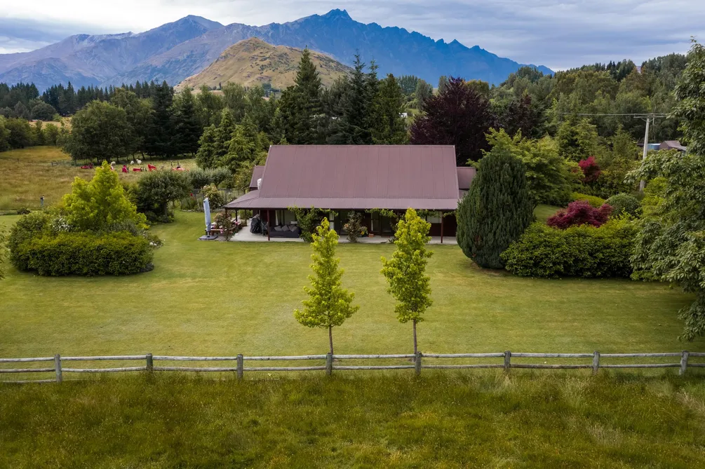 LIFESTYLE - ONLY $2.1M - BE QUICK OR MISS OUT