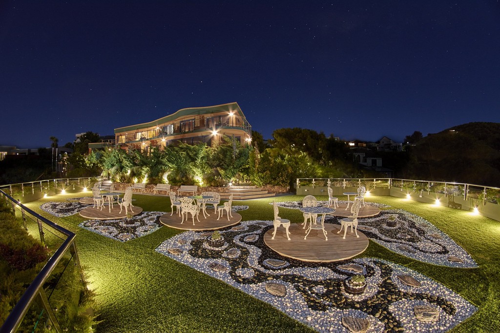 Palatial Private Residence 