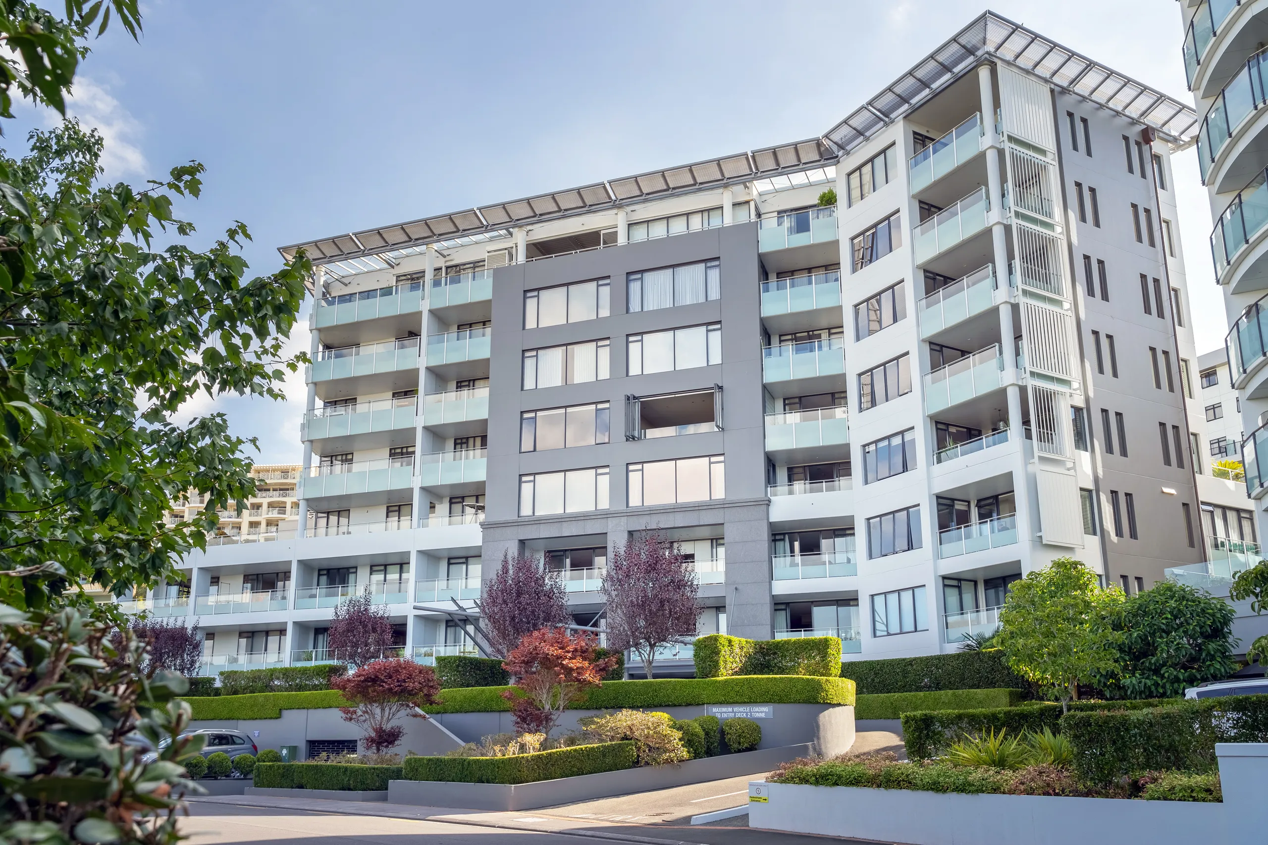 1E/24 James Cook Crescent, Remuera, Auckland City