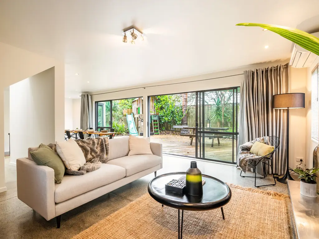3 - 44A Arawa St