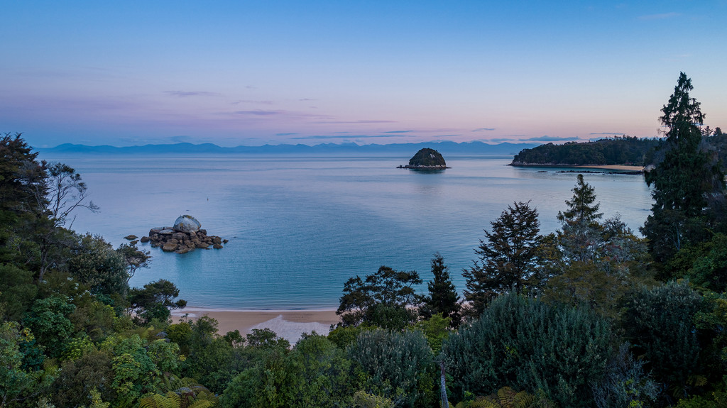 Split Apple Rock Beach