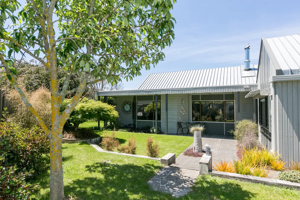 Exceptional Location - Unique Architecture 