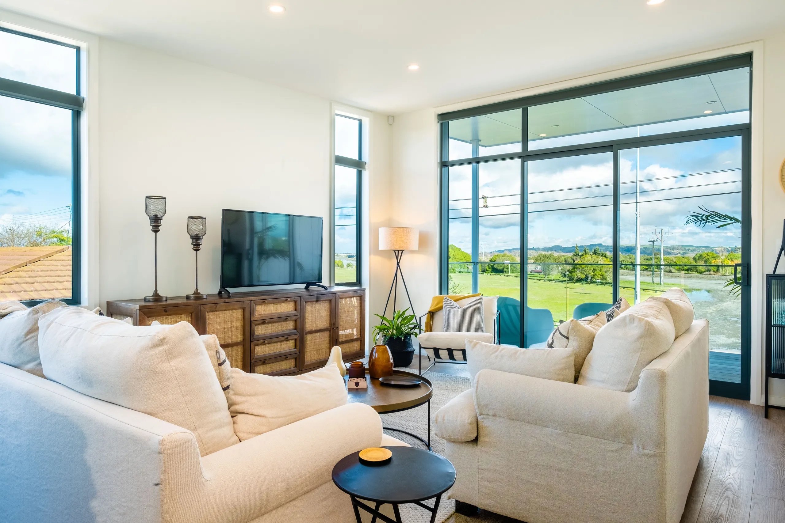 82 Meeanee Quay, Westshore, Napier