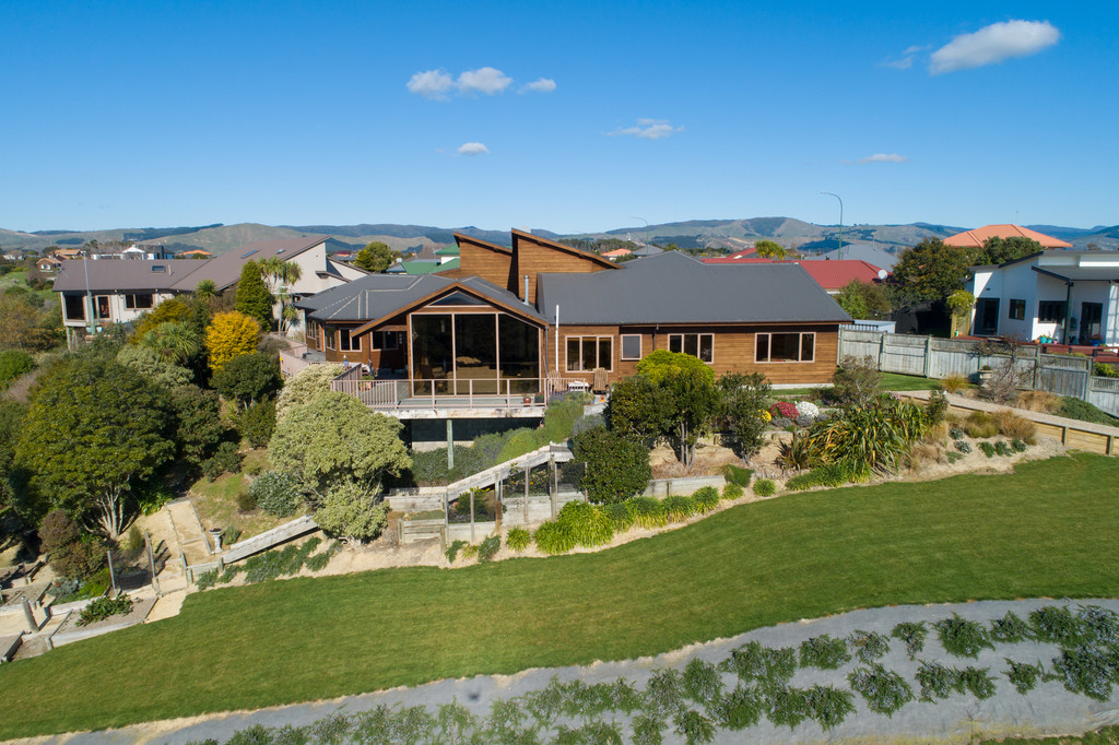 Spectacular Views - Four Car Garage 
