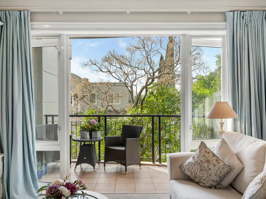 1D-18 Joseph Banks Terrace-12