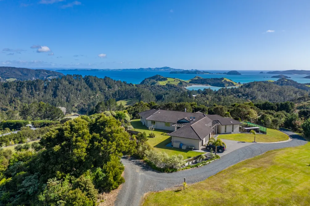 Off-shore owner instructs Sale 