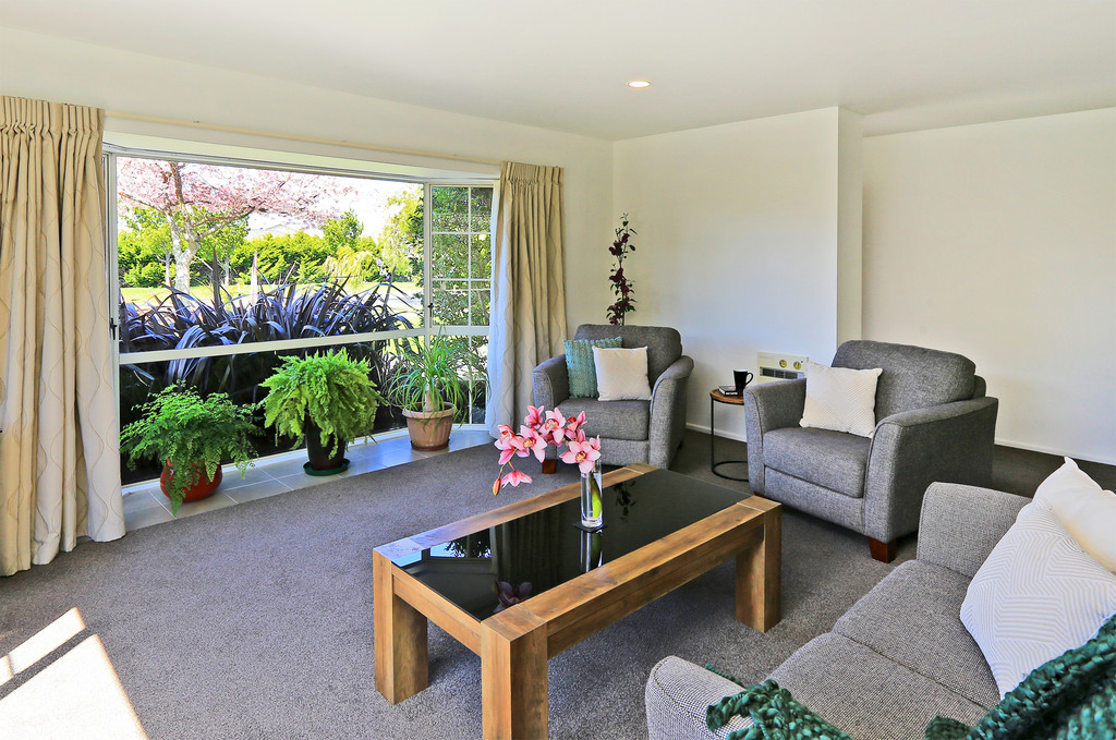 Lucky Number 8 - Overlooking Knightsbridge Reserve