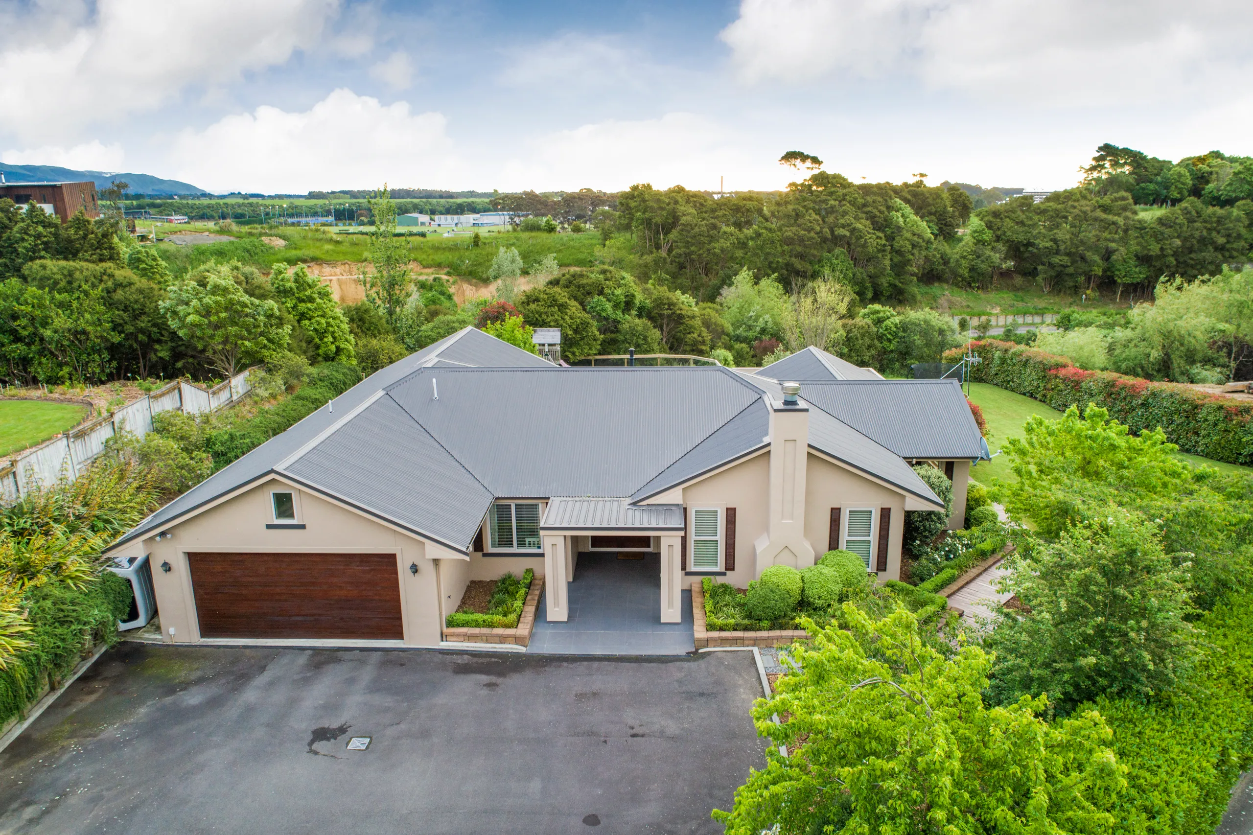 37 La Lena Grove, Fitzherbert, Palmerston North City