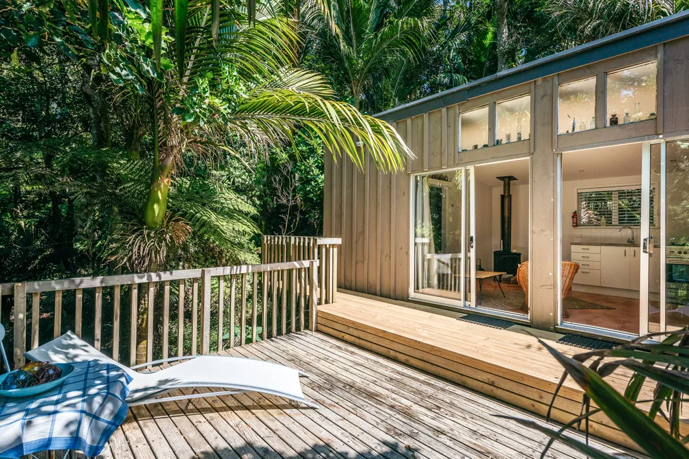 Affordable Cottage - Tropical Oasis