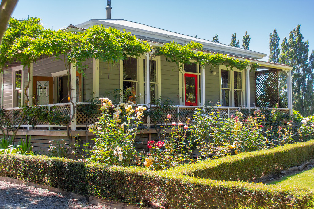 Superb Country Style Living