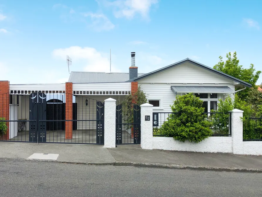 Gracious Comfort, Authentic Character With Views