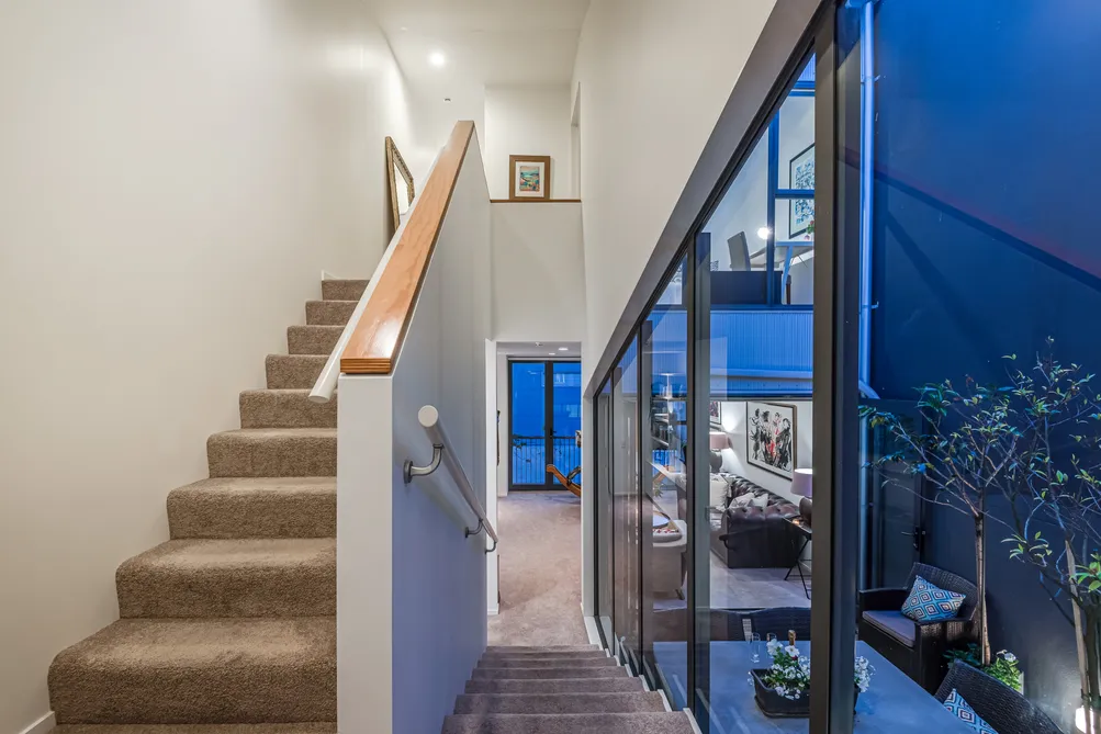 Modern Freehold Townhouse