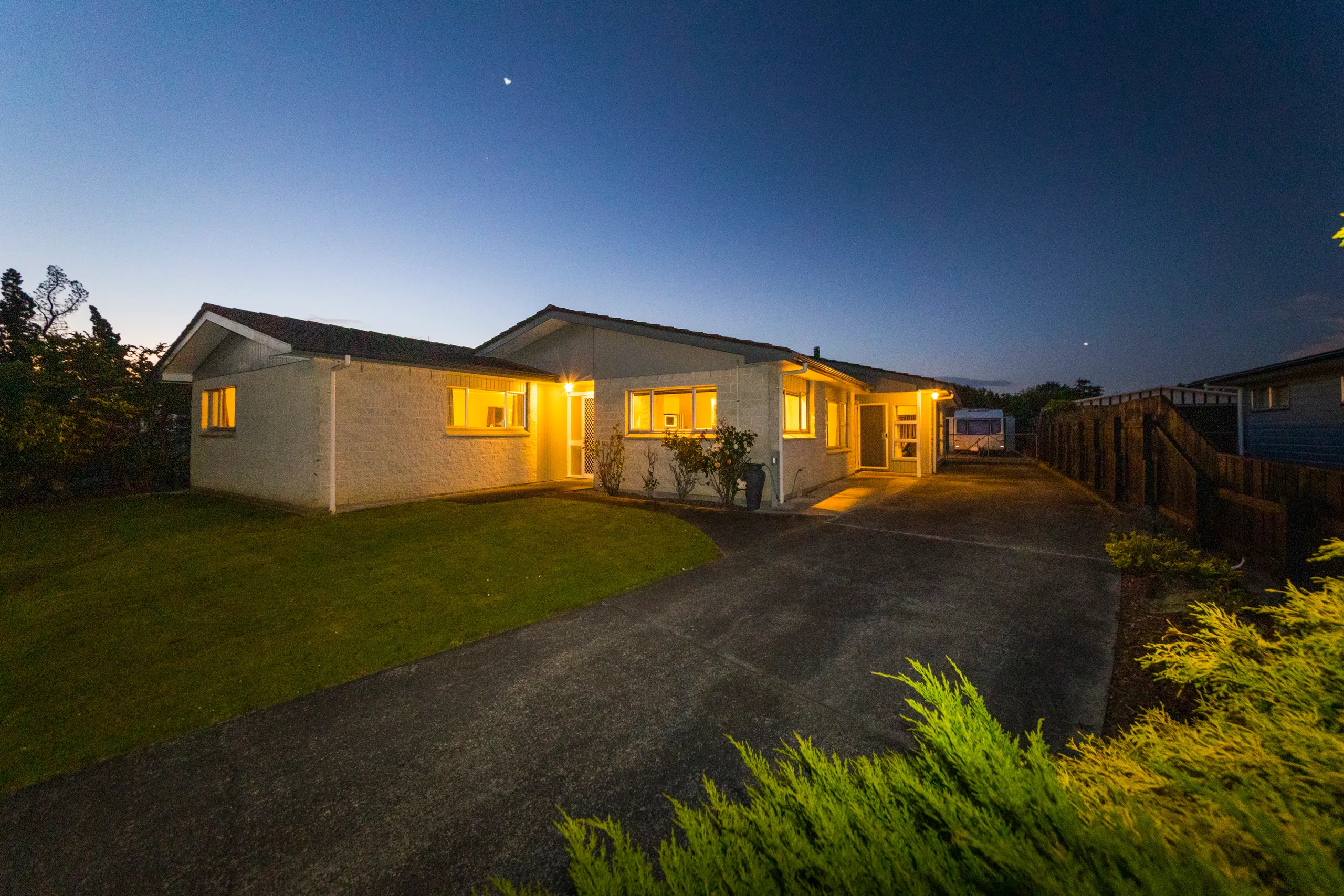 32 John F Kennedy Drive, Milson, Palmerston North City