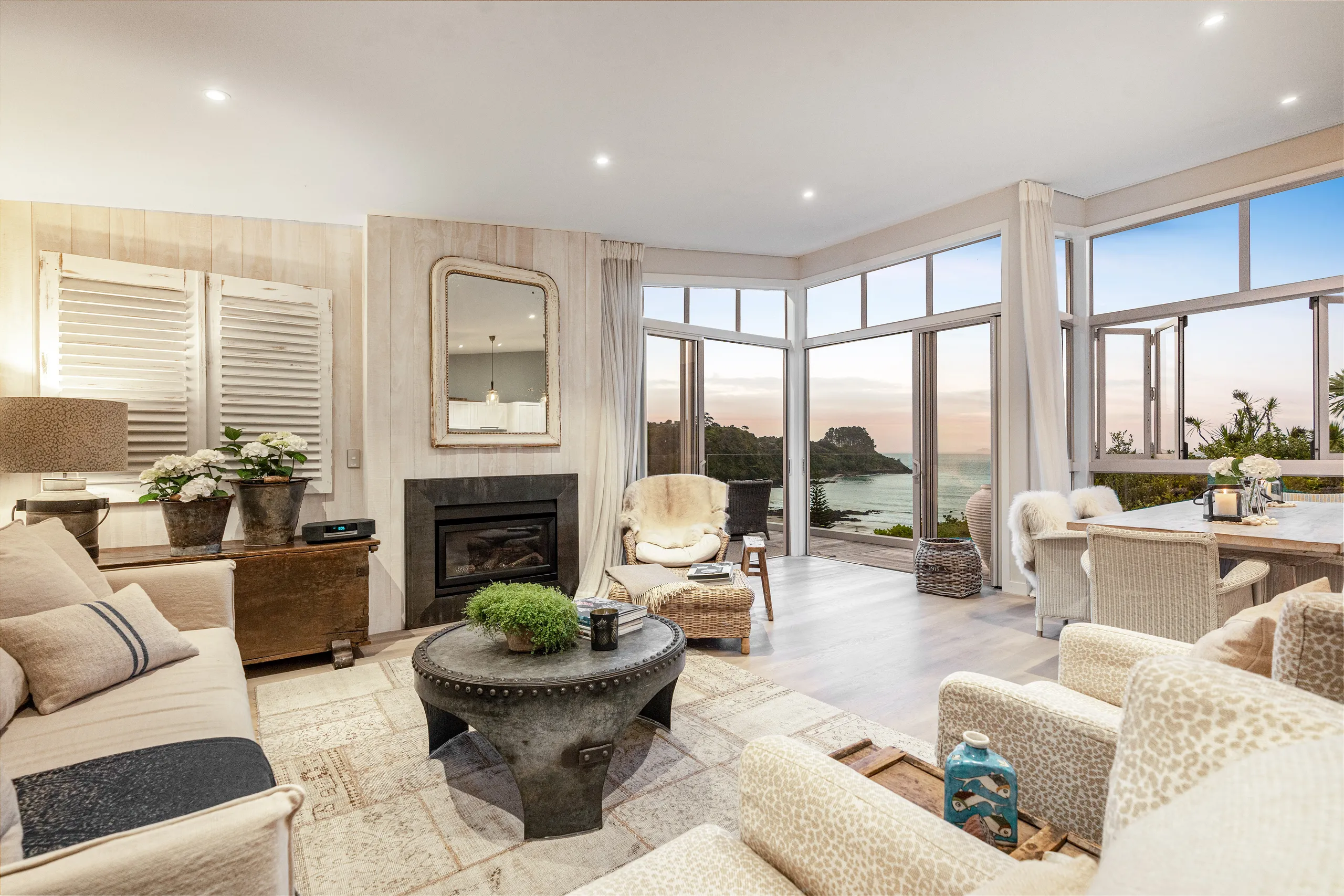 4 Tiri View Road, Palm Beach, Waiheke Island