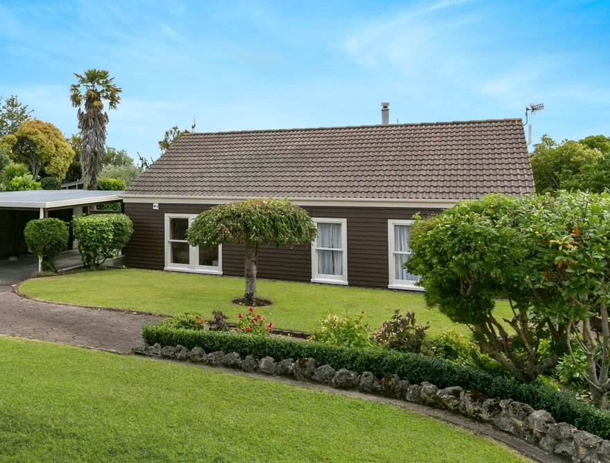 Property Now Sold - Prime Location With Pool