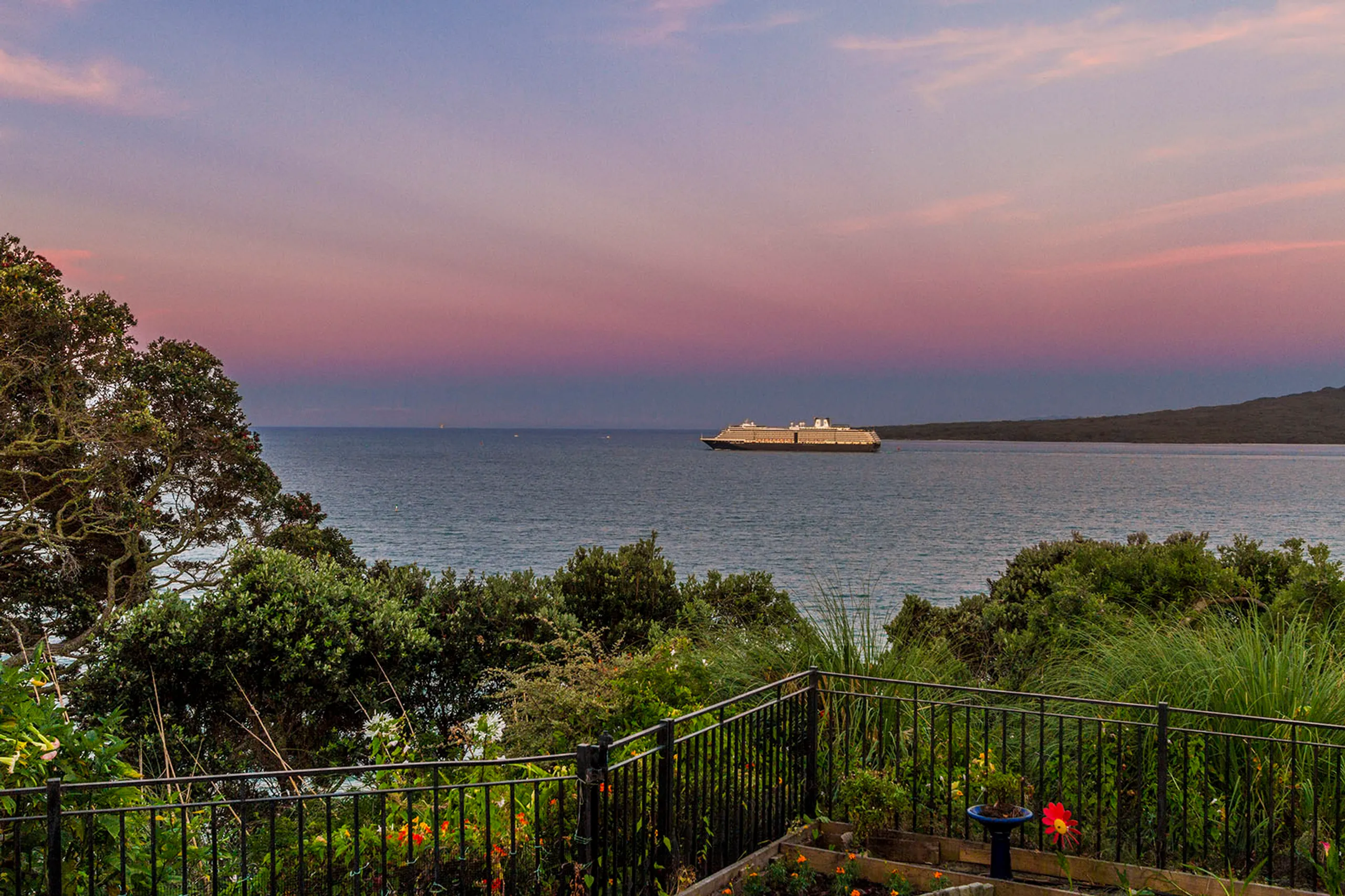 2 Seacliffe Avenue, Belmont, North Shore City