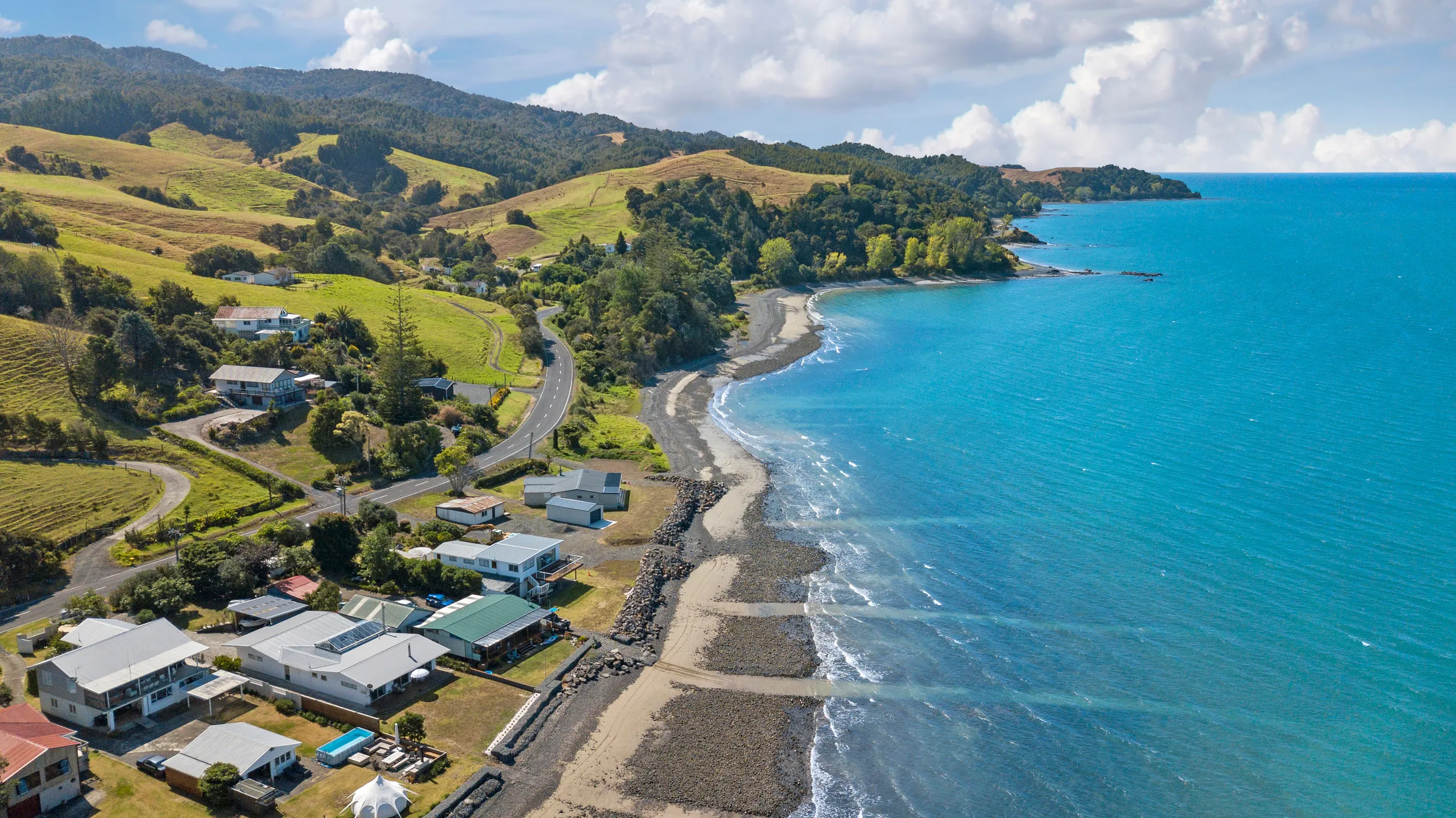 1880 East Coast Road, Whakatiwai, Franklin
