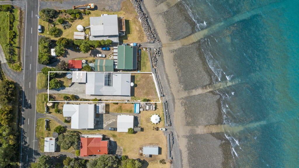 A Quarter Acre of Waterfront Nostalgia
