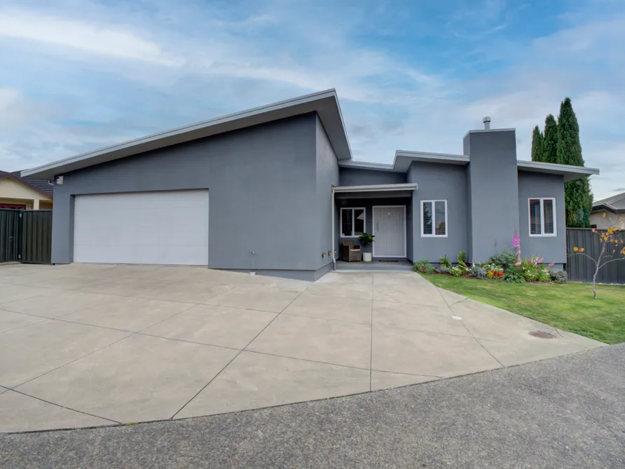Assured and Carefree Contemporary Living