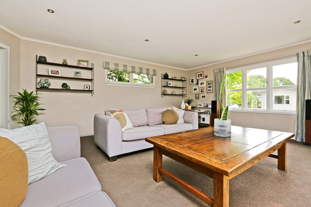 Nest Or Invest - In The Heart Of Taradale