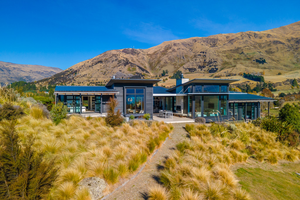 Commanding Views, Position, and Space 