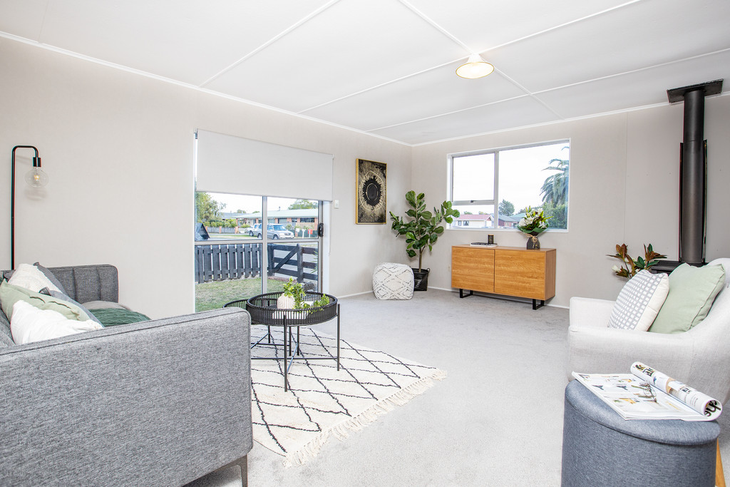 Exceptional Presented Town House