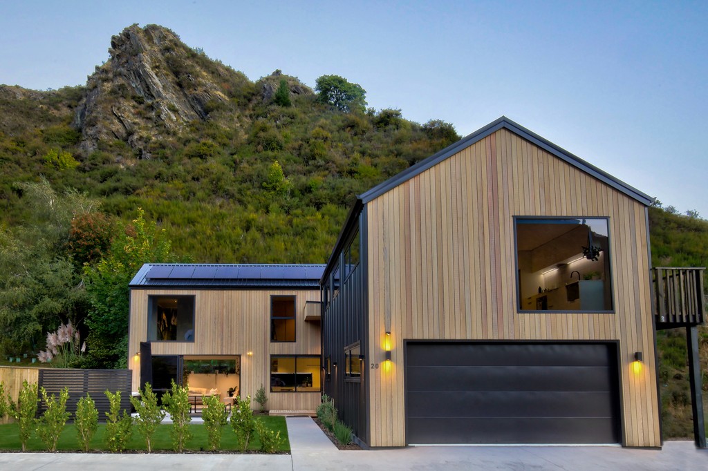Arrowtown Magic - Home and Income